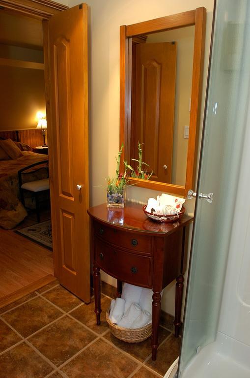 Bed and Breakfast La Maison Dufour & Bouchard Ла-Мальбе Номер фото